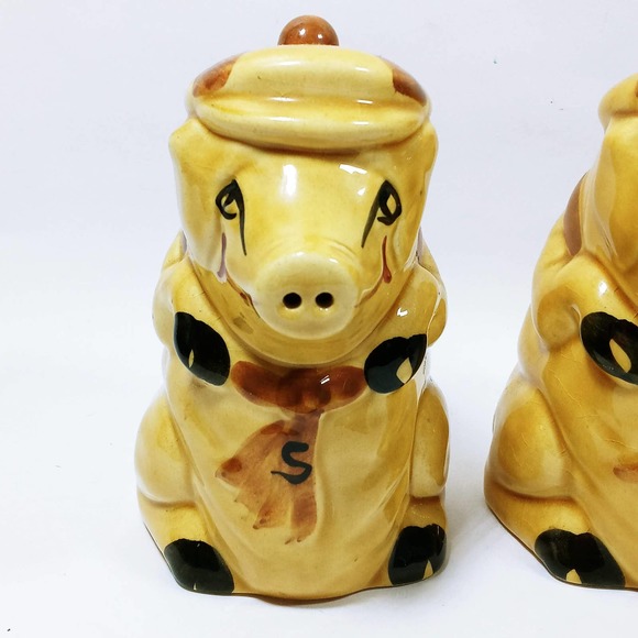 Vtg Anthropomorphic Pigs Salt Pepper Shakers Big Hats & Scarfs  (4e) - Picture 2 of 7